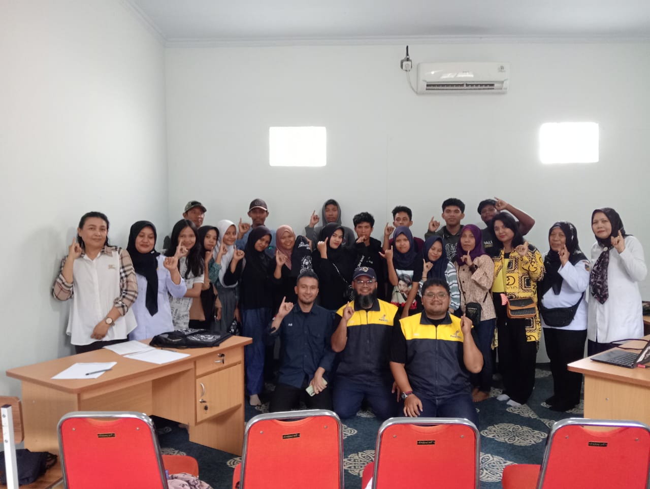 Kunjungan Komdigi Jakarta ke SLB Negeri 1 Palu